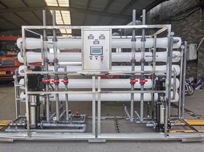 靜電(diàn)水(shuǐ)駐極超純水(shuǐ)設備